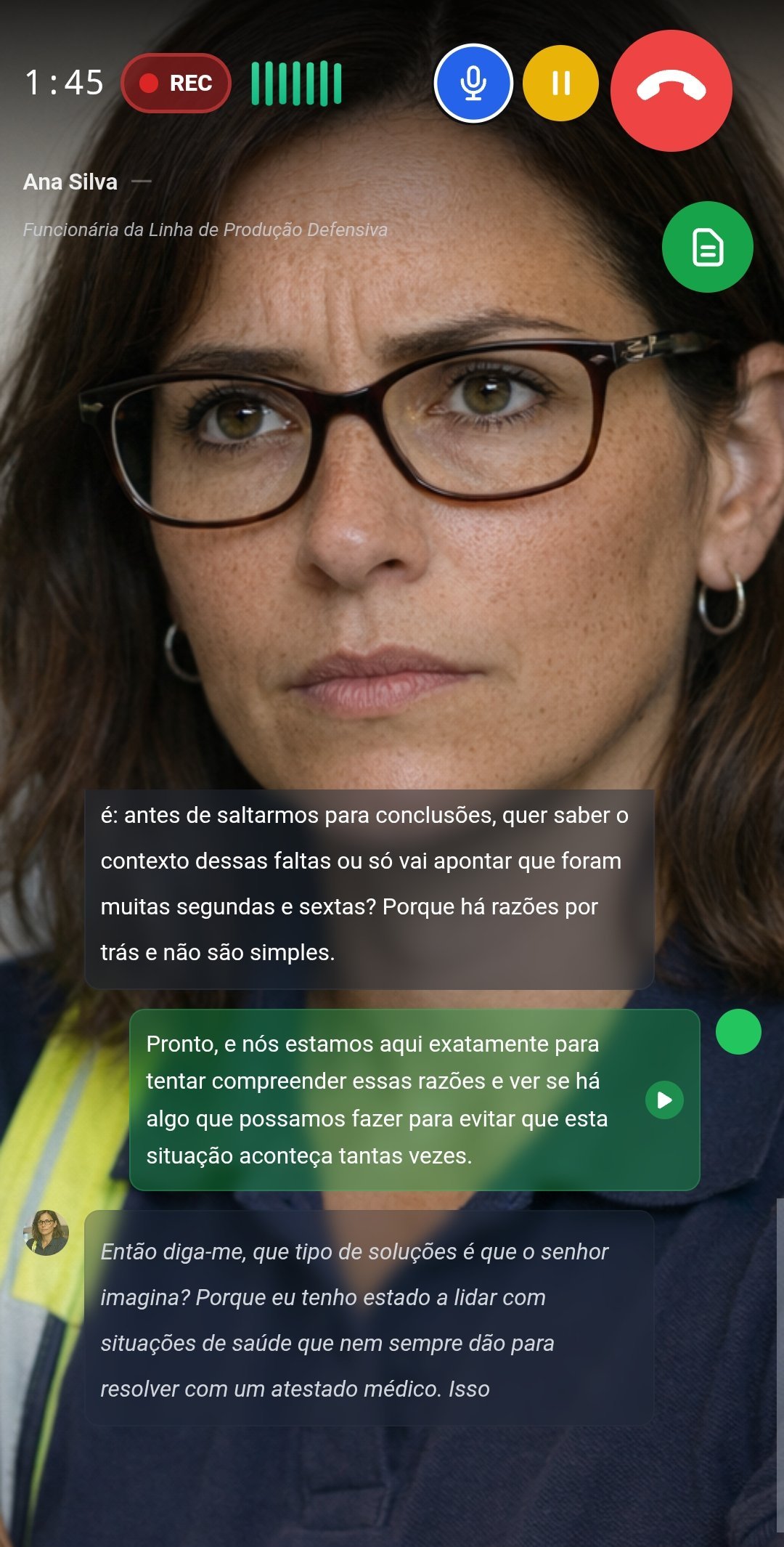 Smartphoneskærm med Interllys samtalesimulation i gang i realtid med en AI-avatar